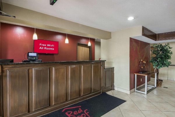 Red Roof Inn & Suites Little Rock image 7